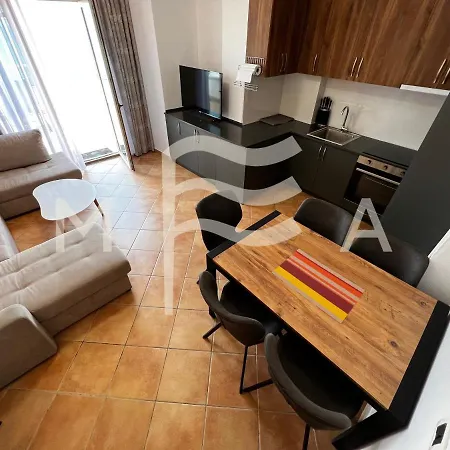 Wonderland 691 Apartment *
