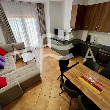 Apartment Wonderland 691